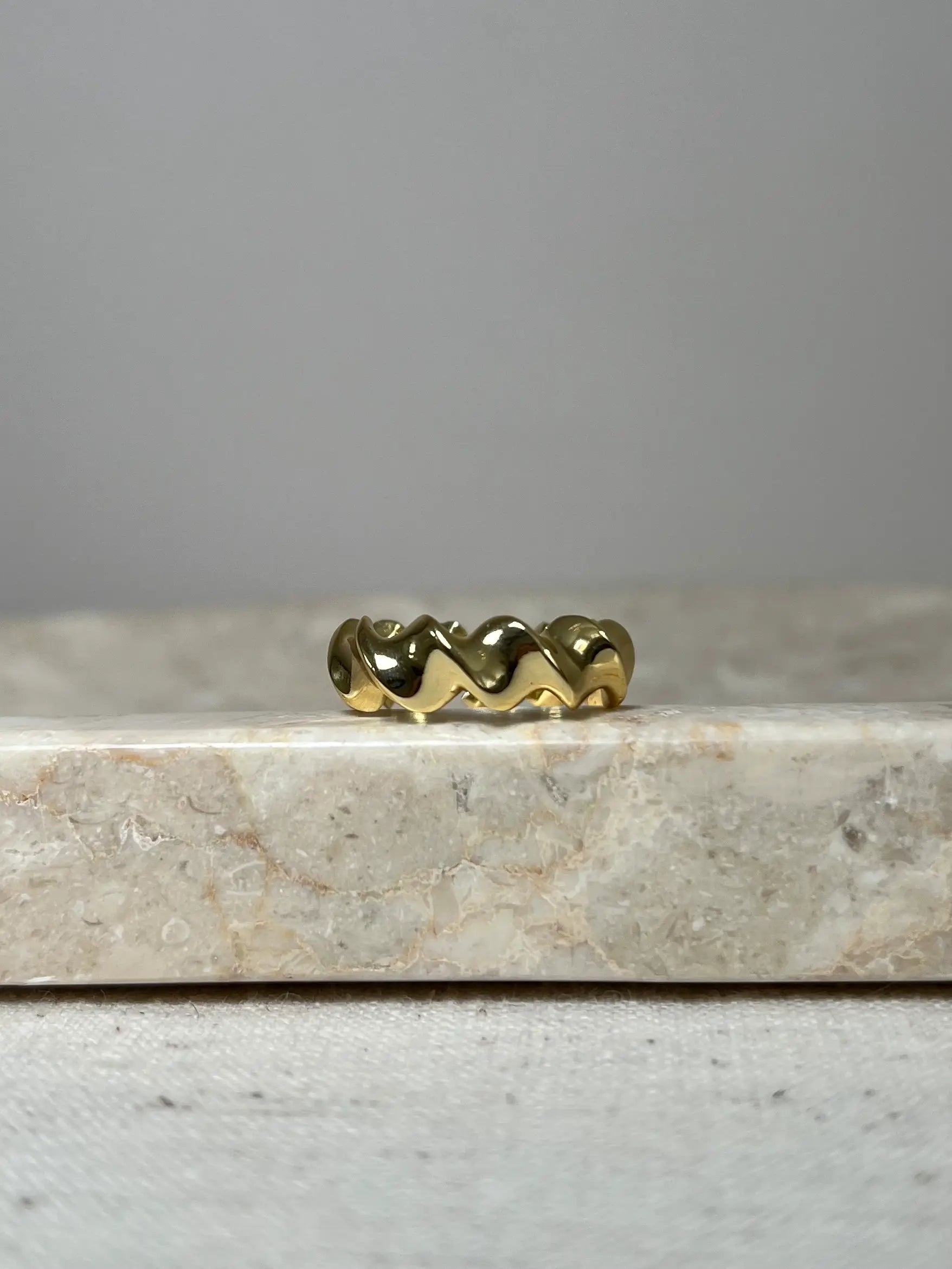 Wave Ring